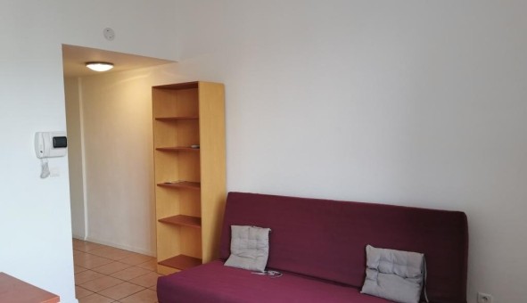 Logement tudiant Studio à Nmes (30000)