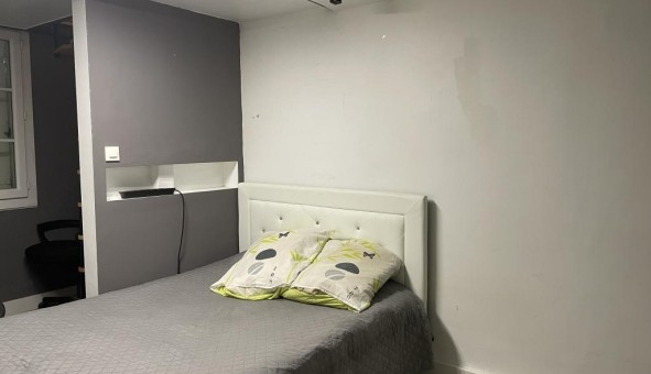 Logement tudiant Location Studio Vide Nmes (30000)