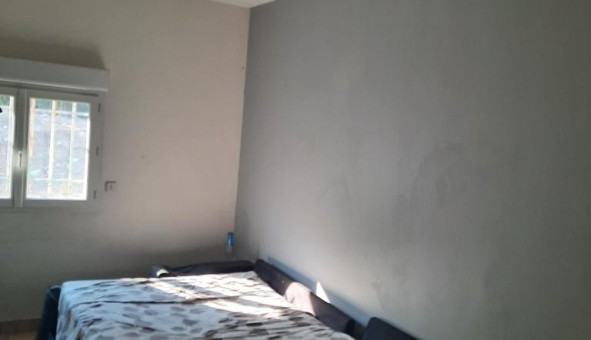 Logement tudiant Location Studio Vide Nmes (30000)