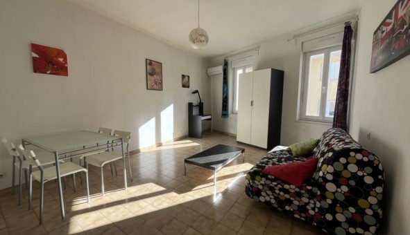 Logement tudiant Studio à Nmes (30000)