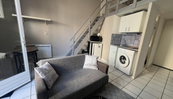 Logement �tudiant Studio &agrave; N�mes (30000)