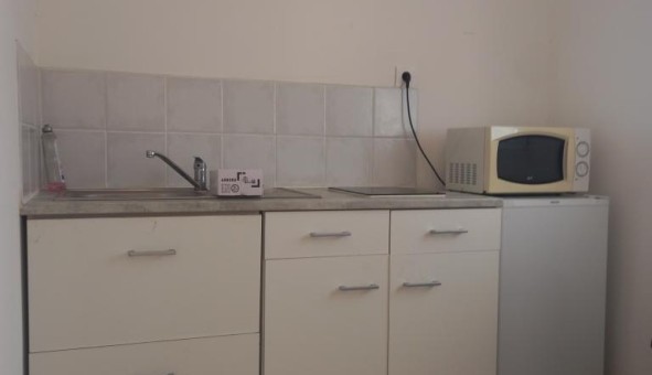 Logement �tudiant Studio &agrave; N�mes (30000)