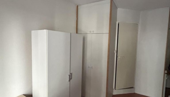 Logement �tudiant Studio &agrave; N�mes (30000)