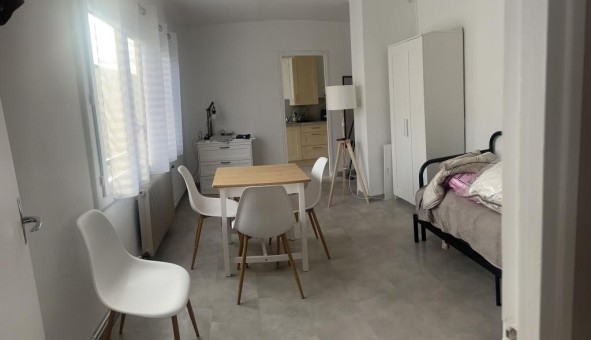 Logement �tudiant Studio &agrave; N�mes (30000)