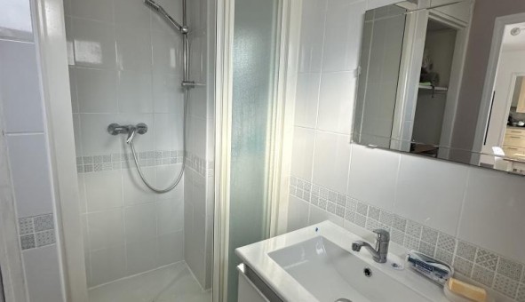 Logement �tudiant Studio &agrave; N�mes (30000)