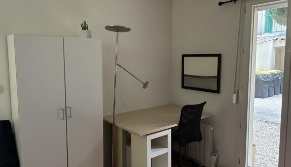 Logement �tudiant Studio &agrave; N�mes (30000)