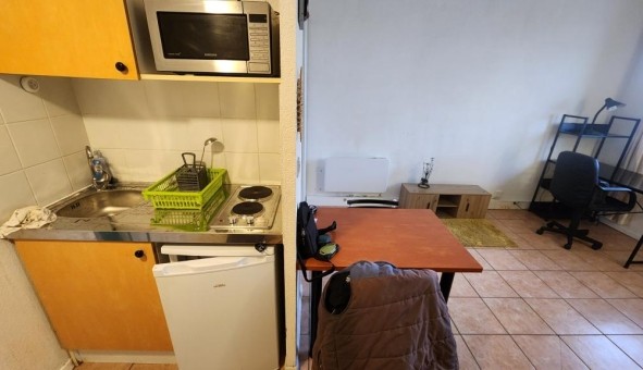 Logement �tudiant Studio &agrave; N�mes (30000)