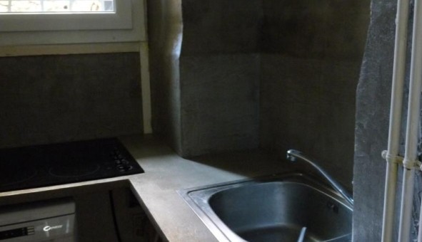 Logement �tudiant Studio &agrave; N�mes (30000)