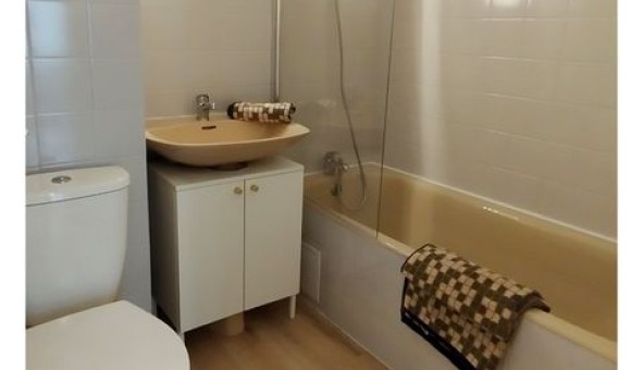 Logement �tudiant Studio &agrave; N�mes (30000)