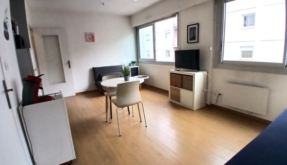 Logement �tudiant Studio &agrave; N�mes (30000)