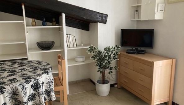 Logement �tudiant Studio &agrave; N�mes (30000)