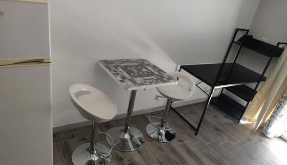 Logement �tudiant Studio &agrave; N�mes (30000)