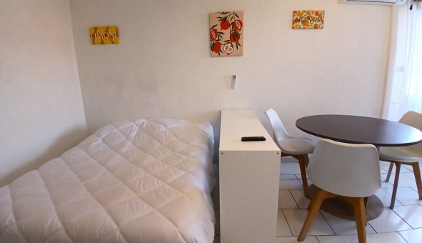Logement �tudiant Studio &agrave; N�mes (30000)