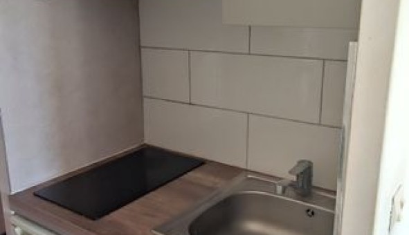 Logement �tudiant Studio &agrave; N�mes (30000)