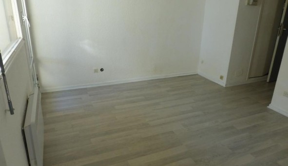Logement �tudiant Studio &agrave; N�mes (30000)