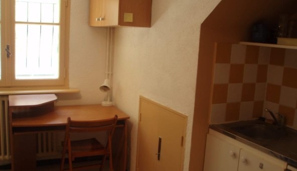 Logement �tudiant Studio &agrave; N�mes (30000)