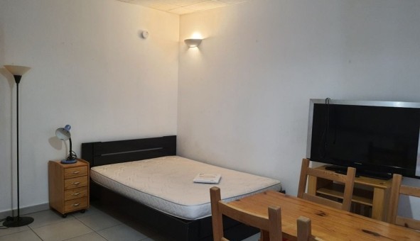 Logement �tudiant Studio &agrave; N�mes (30000)