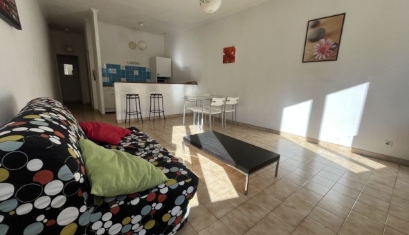 Logement �tudiant Studio &agrave; N�mes (30000)