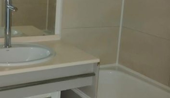 Logement �tudiant Studio &agrave; N�mes (30000)