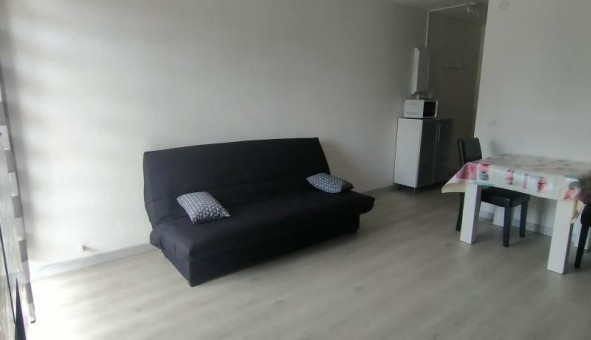 Logement �tudiant Studio &agrave; N�mes (30000)