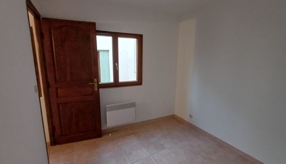 Logement �tudiant Studio &agrave; N�mes (30000)