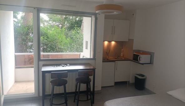 Logement �tudiant Studio &agrave; N�mes (30000)