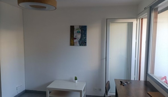 Logement �tudiant Studio &agrave; N�mes (30000)