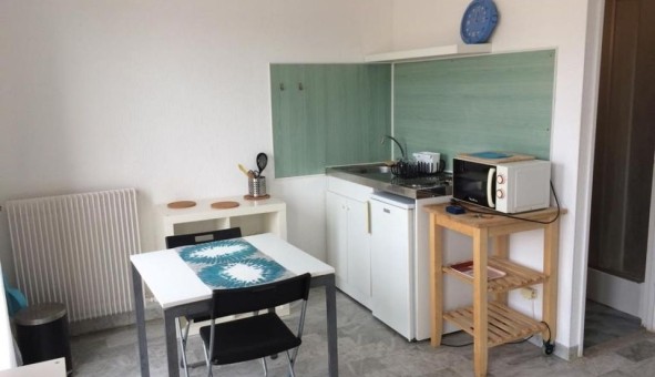 Logement �tudiant Studio &agrave; N�mes (30000)