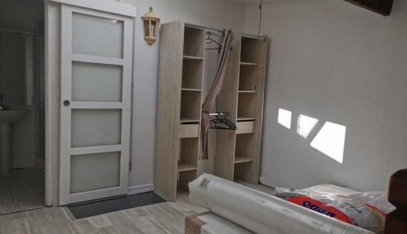 Logement �tudiant Studio &agrave; N�mes (30000)