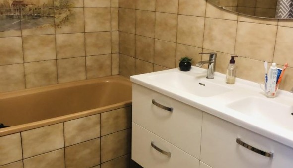 Logement tudiant Studio à Noisiel (77186)