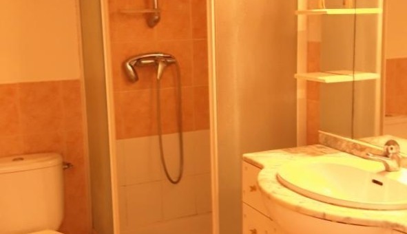 Logement tudiant Studio à Noisy le Grand (93160)