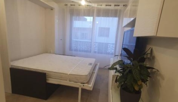 Logement tudiant Studio à Noisy le Grand (93160)