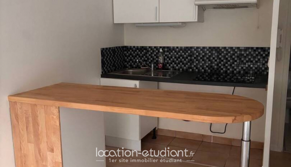 Logement tudiant Location Studio Meublé Noisy le Grand (93160)