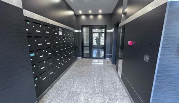 Logement �tudiant Studio &agrave; Noisy le Grand (93160)