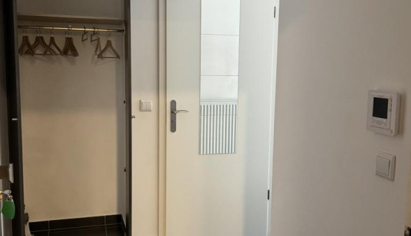 Logement �tudiant Studio &agrave; Noisy le Grand (93160)