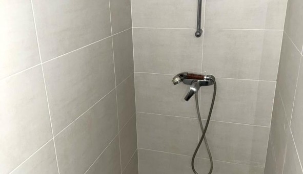 Logement �tudiant Studio &agrave; Noisy le Grand (93160)