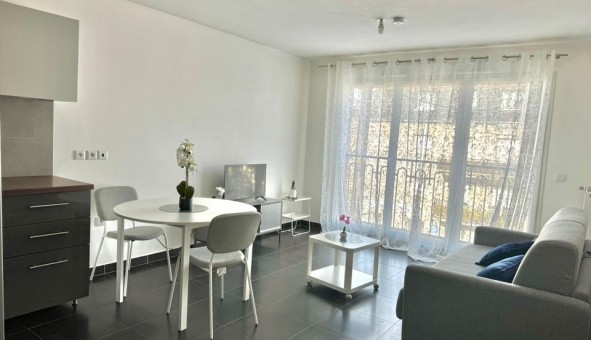 Logement �tudiant Studio &agrave; Noisy le Grand (93160)