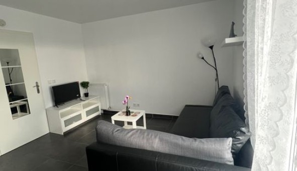 Logement �tudiant Studio &agrave; Noisy le Grand (93160)