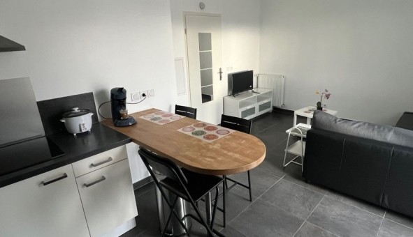 Logement �tudiant Studio &agrave; Noisy le Grand (93160)