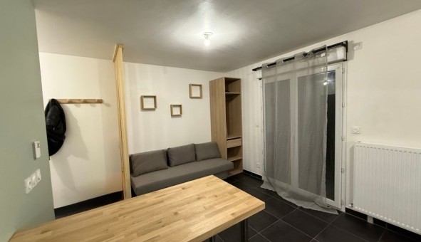 Logement �tudiant Studio &agrave; Noisy le Grand (93160)