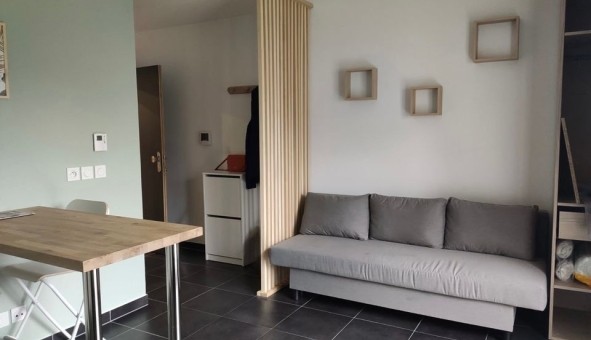 Logement �tudiant Studio &agrave; Noisy le Grand (93160)