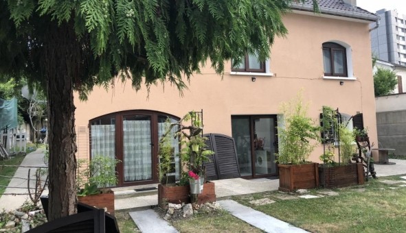 Logement �tudiant Studio &agrave; Noisy le Sec (93130)