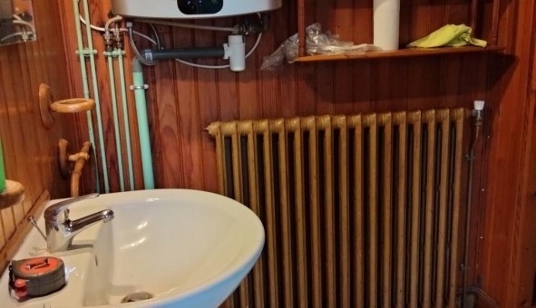 Logement tudiant Studio à Noisy sur cole (77123)