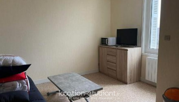 Logement tudiant Studio à Sainte Catherine de Fierbois (37800)