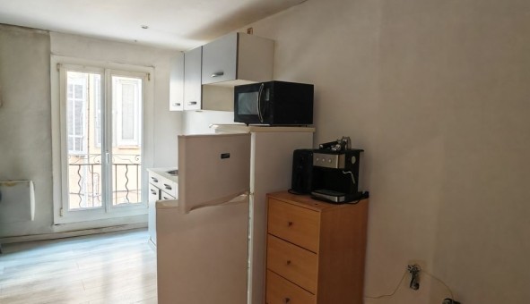Logement �tudiant Studio &agrave; Olli�res (83470)
