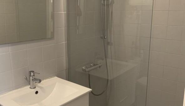 Logement tudiant Studio à Orange (84100)