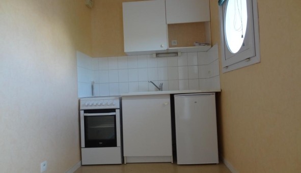Logement tudiant Studio à Orlans (45100)