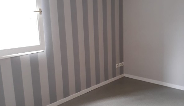Logement tudiant Studio à Orlans (45100)
