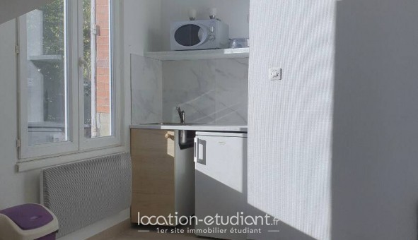 Logement �tudiant Location Studio Meubl&eacute; Orli�nas (69530)