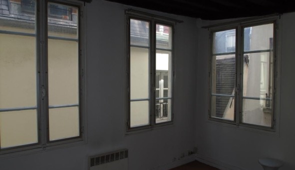 Logement tudiant Studio à Paris 04me arrondissement (75004)